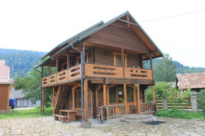 Отель Cottage u Yaremy Mykulychyn  Микуличин